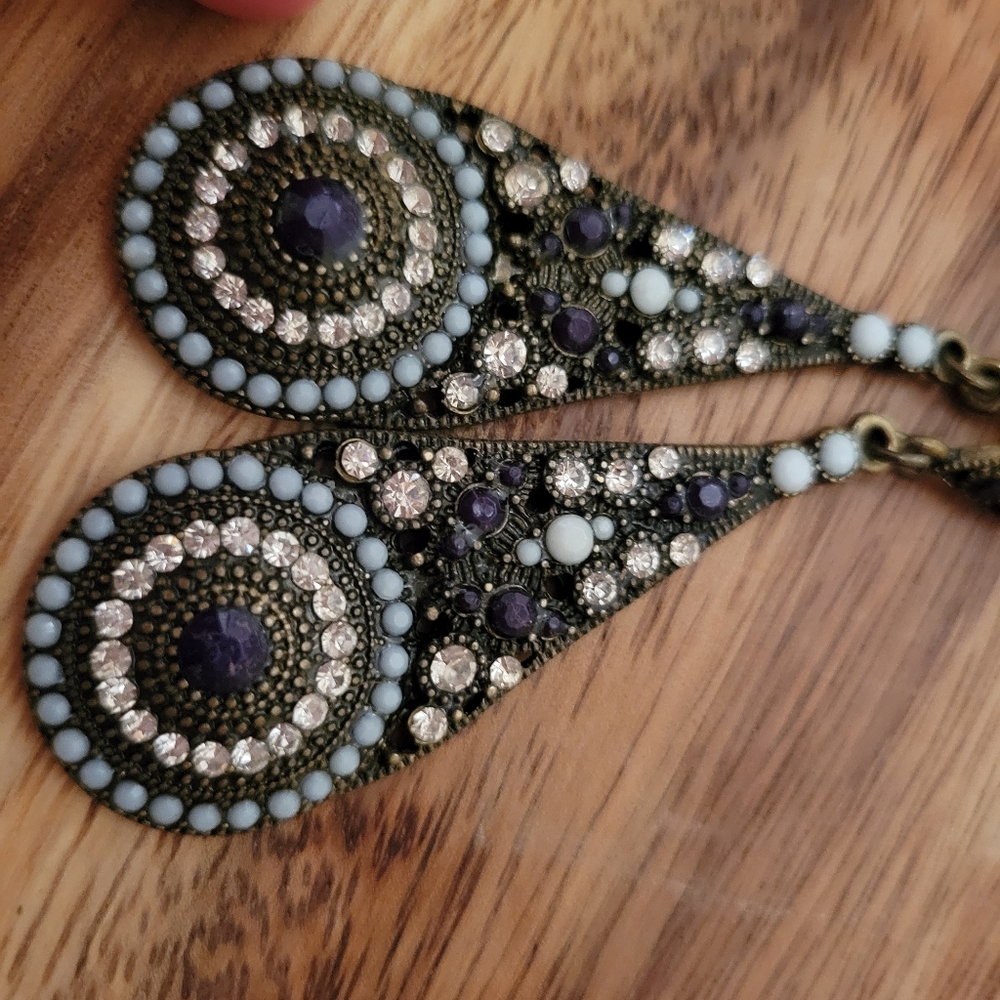 Statement earrings - Picture 2 of 3